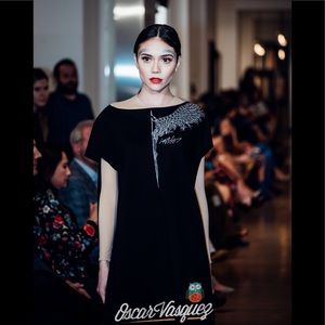 Top Collection: 4+1 by Lalina Saralp